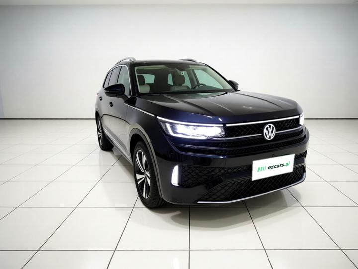 2026 380TSI AWD R-Line photo 3