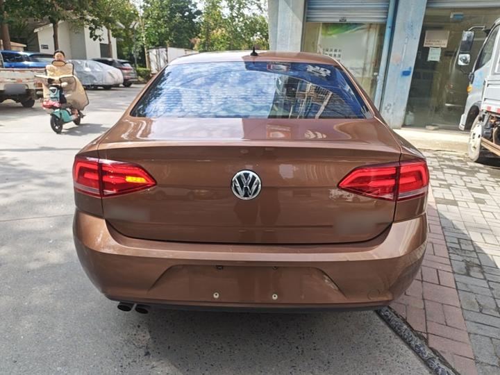 Lamando 2015 230TSI DSG photo 5
