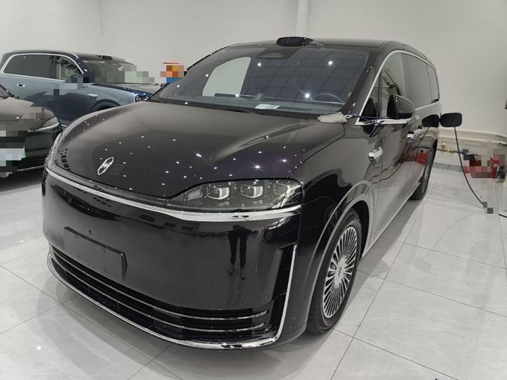HIMA Luxeed V9 2026 Ultra