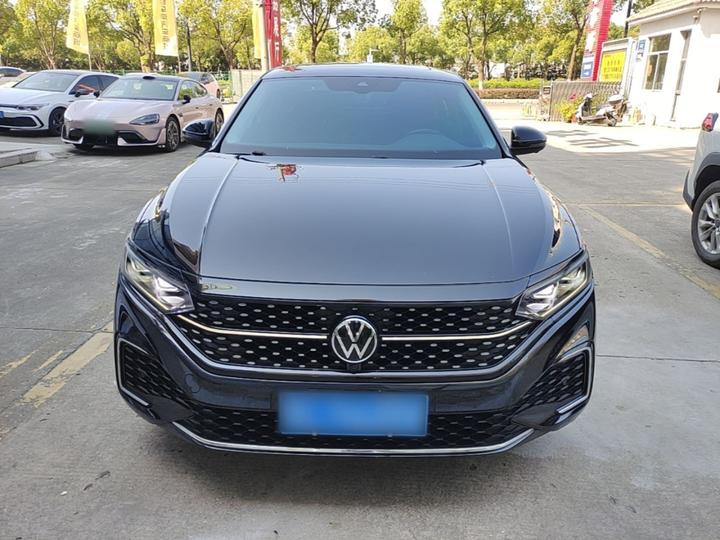 Passat 2023 Facelift 330TSI Luxury photo 2