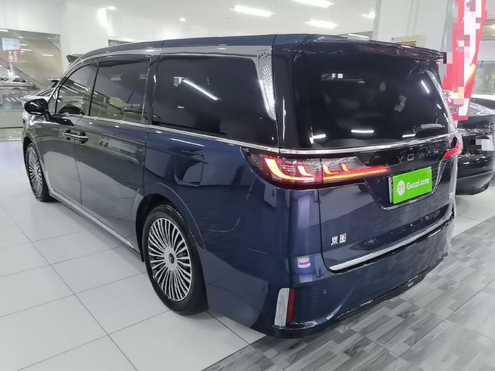 Voyah Dreamer 2025 PHEV AWD Flagship photo 4