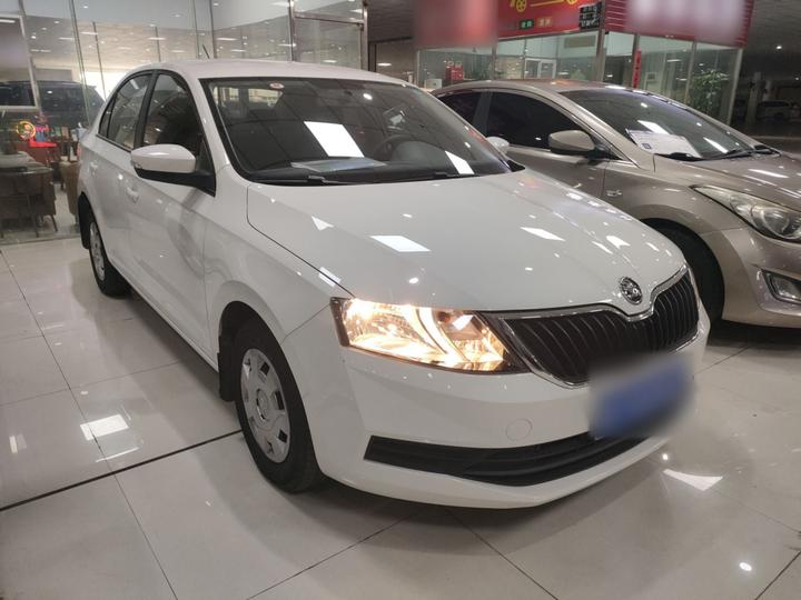 Rapid 2019 1.5L AT Standard photo 3