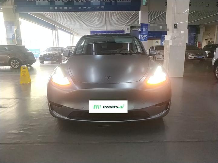 Model Y 2022 Facelift RWD photo 2