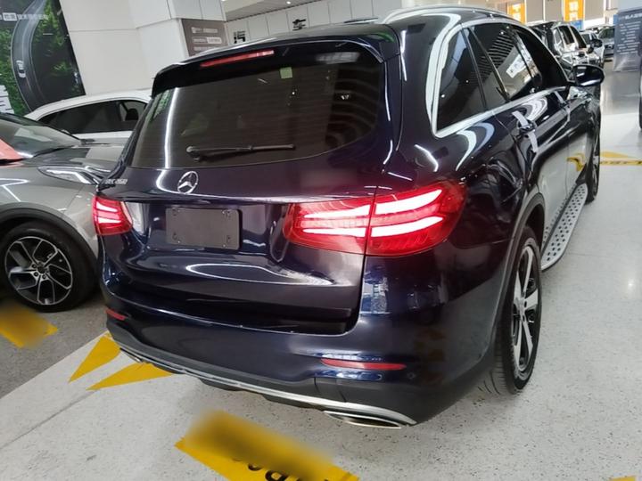 GLC 2018 GLC 260 4MATIC Luxury photo 4