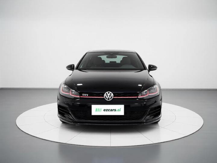 Golf GTI 2019 2.0TSI GTI China V photo 2
