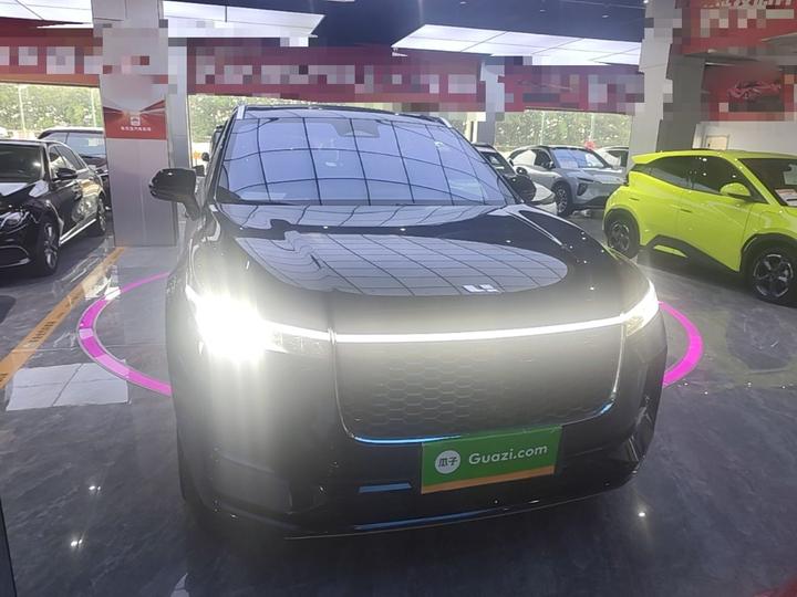 Li Auto ONE 2021 EREV 6-Seater photo 2