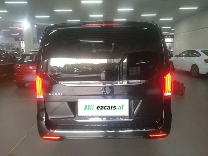 V-Class 2020 V 260 L Long Wheelbase Luxury photo 5