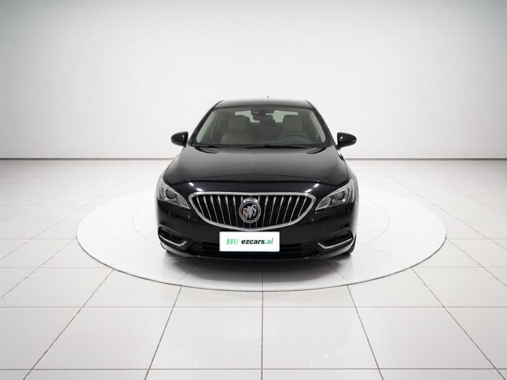 Verano 2015 Sedan 15S AT Progressive photo 2