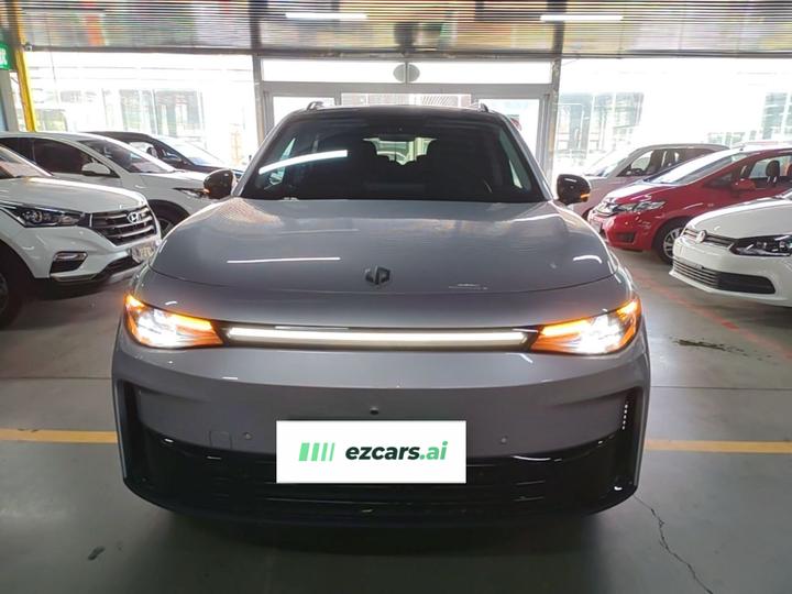 Leapmotor C16 2024 EV 520 Exclusive photo 2