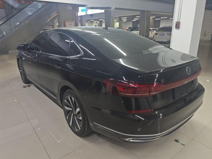 Passat 2023 330TSI Elite photo 4