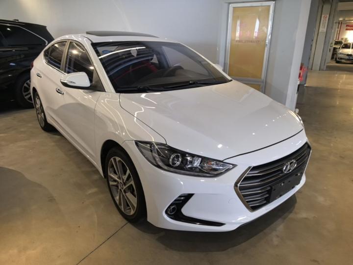 Elantra 2016 1.6L AT Smart Elite photo 3