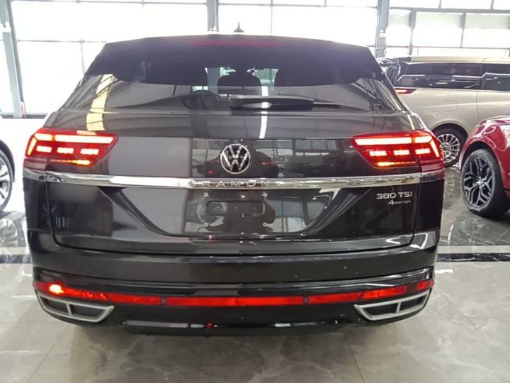 Teramont X 2022 380TSI AWD Luxury photo 3