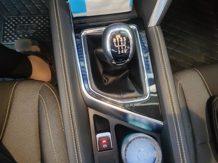 BAIC X3 2021 1.5T MT Honor photo 6