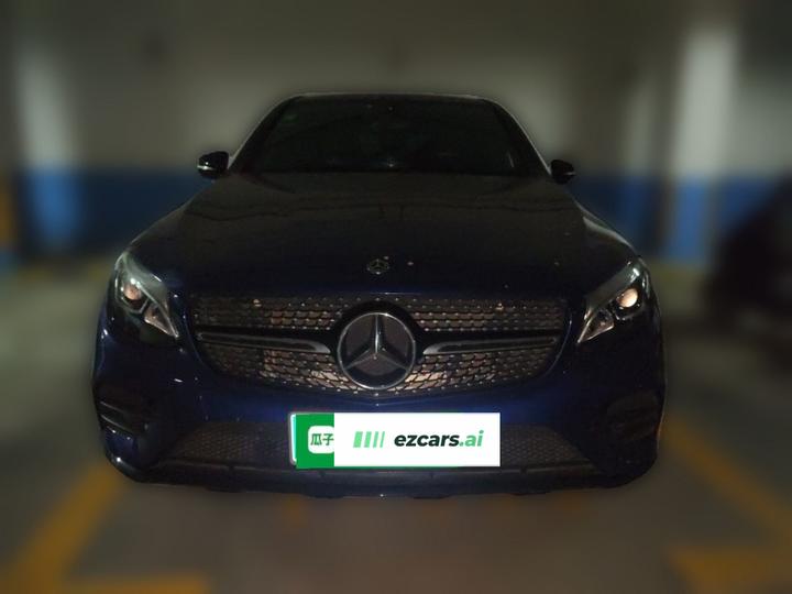 GLC Coupe 2017 GLC 200 4MATIC Coupe SUV photo 2