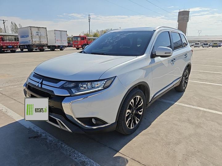 Outlander 2019 2.0L RWD Enjoy 5-Seater China VI