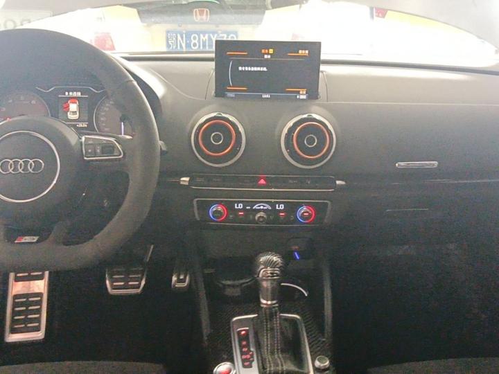 S3 2015 S3 2.0T Limousine photo 7