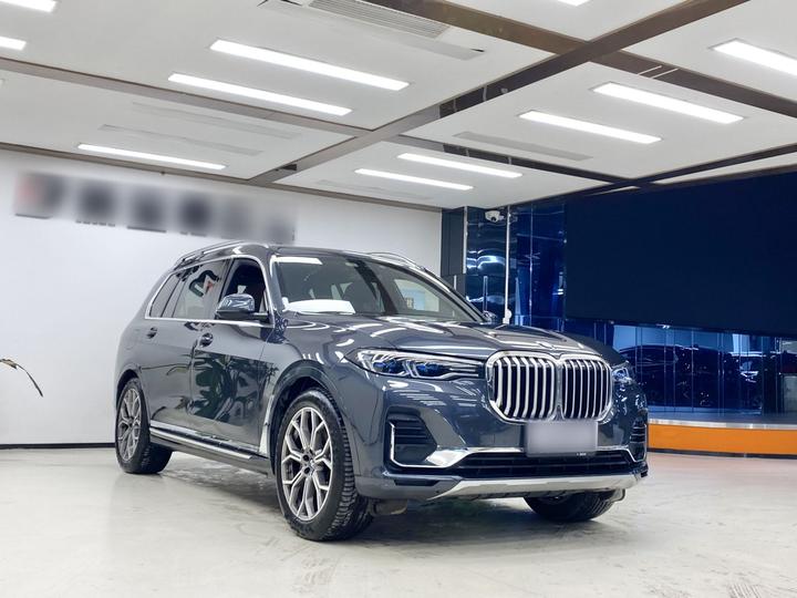 X7 2021 xDrive40i Exclusive Luxury photo 2