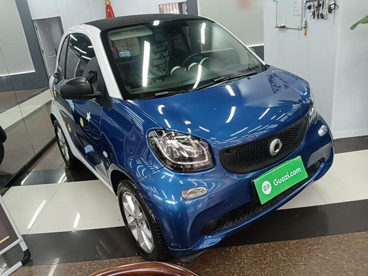 fortwo 2015 1.0L 52 Coupe photo 3