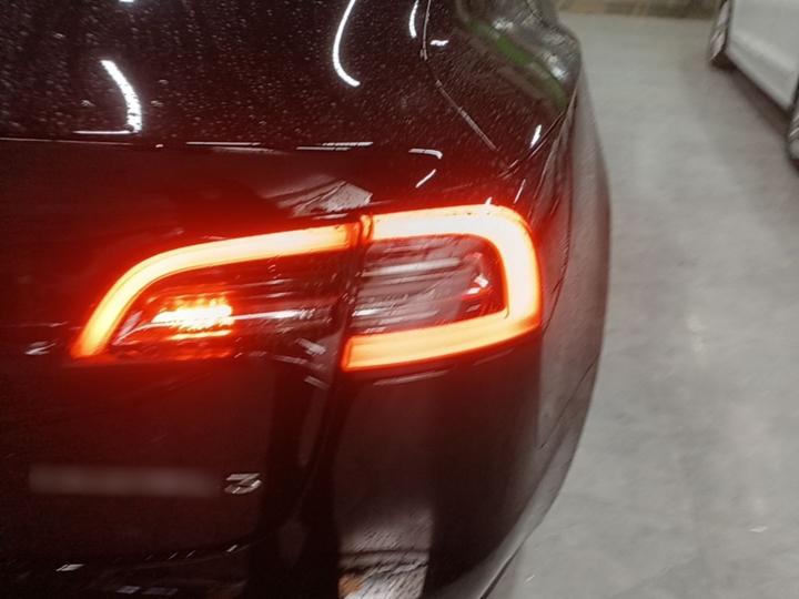 Model 3 2022 RWD photo 7