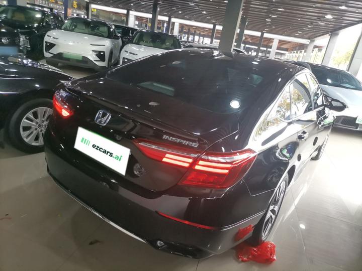 2022 Hybrid 2.0L photo 4