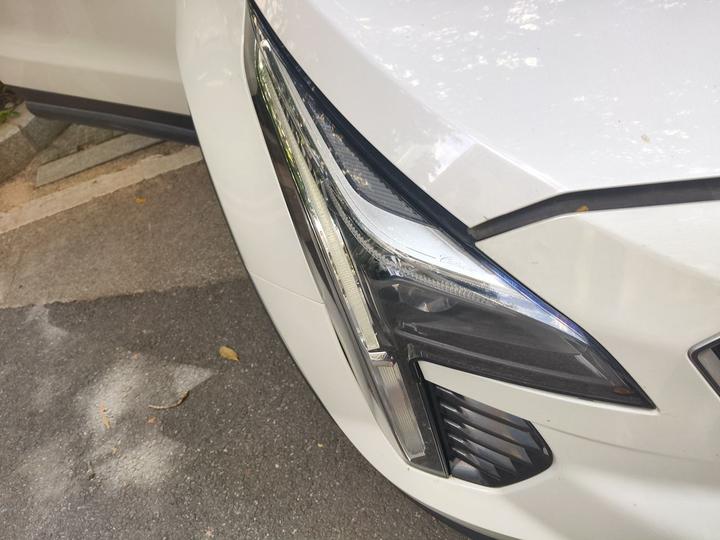 XT4 2018 28T RWD Tech photo 7