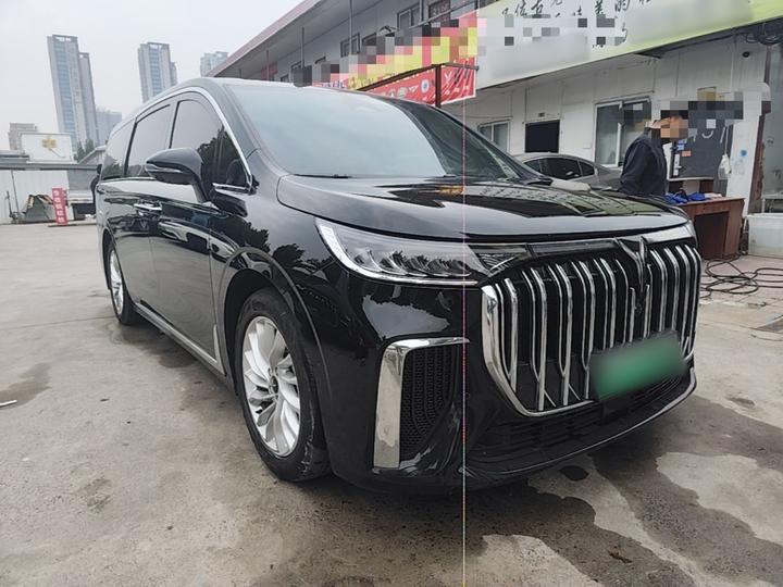 Voyah Dreamer 2024 PHEV Extended Range Premium photo 3