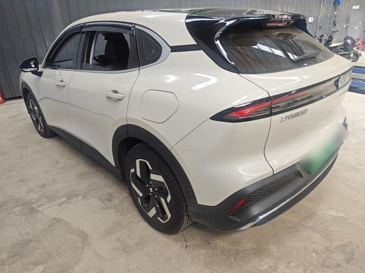 2026 600km EV Standard photo 4