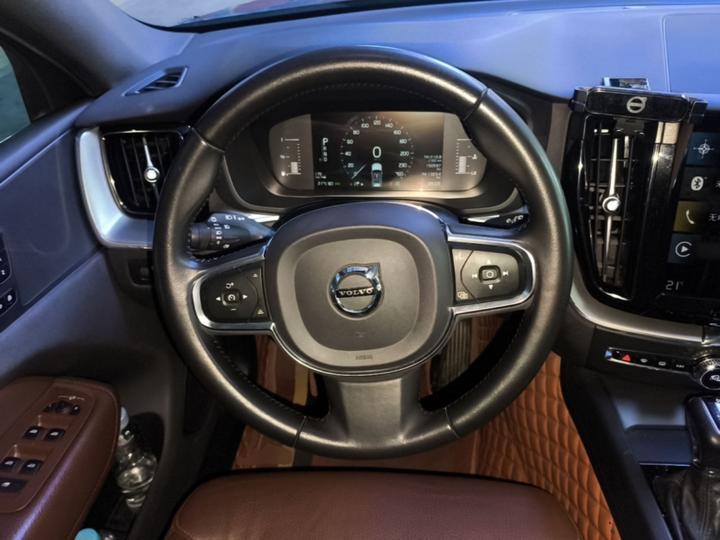 XC60 2021 T5 AWD Luxury photo 6