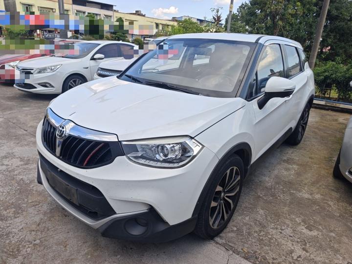 Zhonghua V3 2016 1.5T AT Flagship