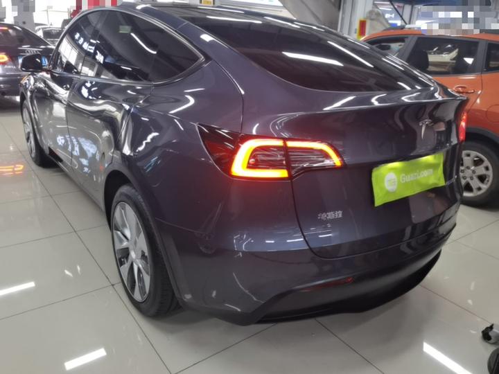 Model Y 2022 Facelift RWD photo 4