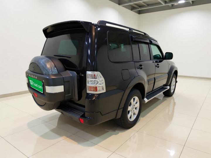 Pajero Imported 3.0L AT Standard photo 6