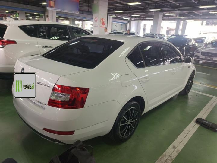 Octavia 2017 1.6L AT photo 4