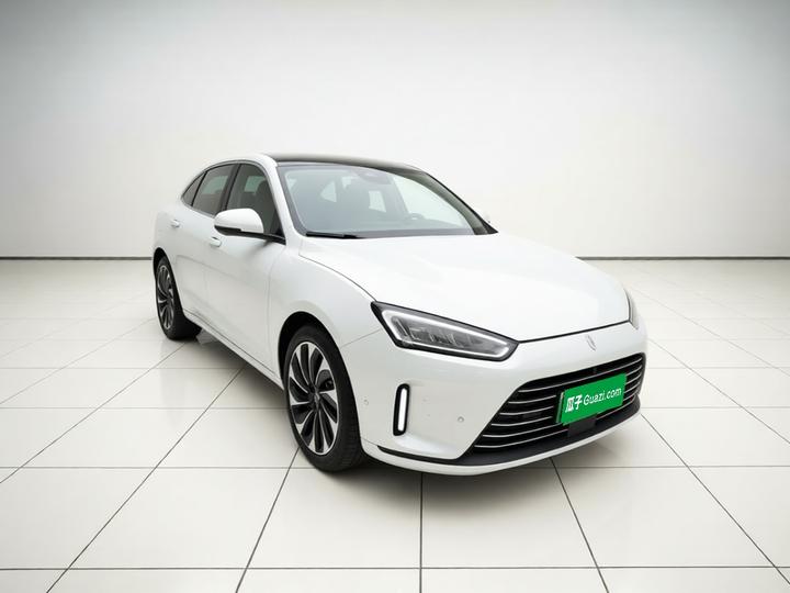 HIMA AITO M5 2022 EREV AWD Performance photo 3