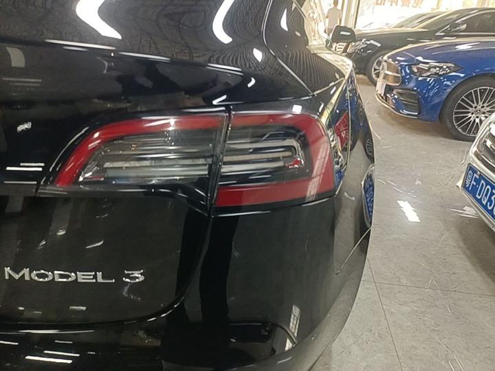 Model 3 2022 RWD photo 7