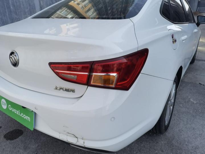 Verano 2015 Sedan 20T DCT Leading photo 7
