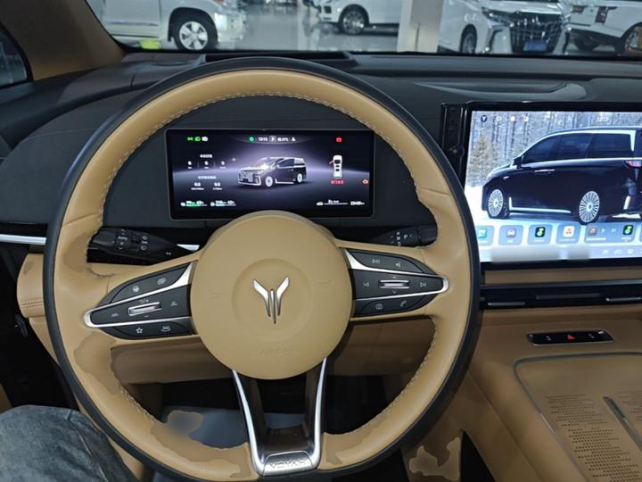 Voyah Dreamer 2025 PHEV AWD Excellence Qiankun photo 6