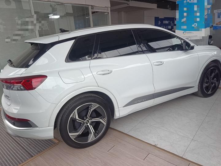 Q4 e-tron 2024 40 e-tron photo 4