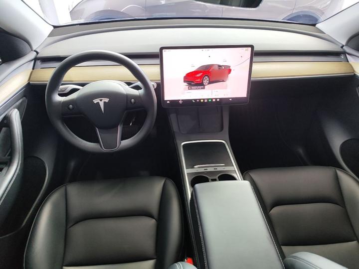 Model Y 2022 Facelift RWD photo 2