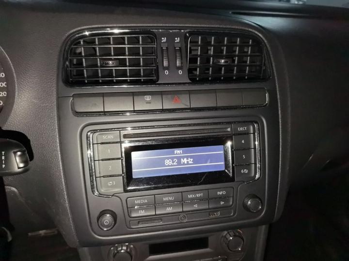 2012 1.6L Cross Polo AT photo 5