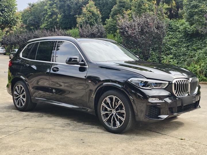 X5 Imported 2020 xDrive40i M Sport Package photo 3