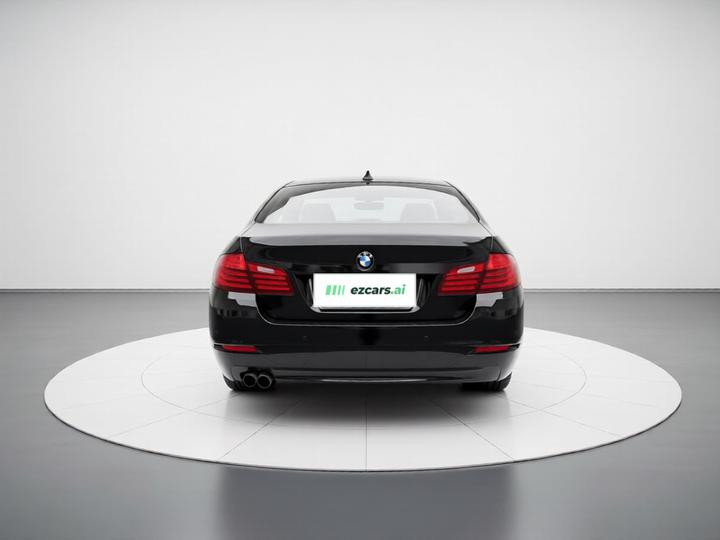 5 Series 2017 520Li photo 5