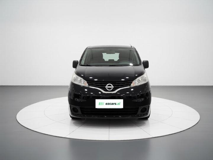 NV200 2013 1.6L Luxury IV photo 2