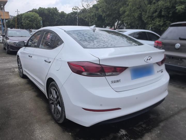 Elantra 2016 1.6L AT Smart Elite photo 4