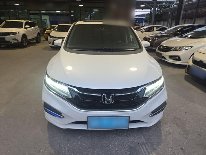 Jade 2017 210TURBO CVT 5-Seater photo 2