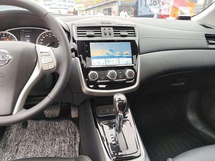Tiida 2021 1.6L CVT photo 8