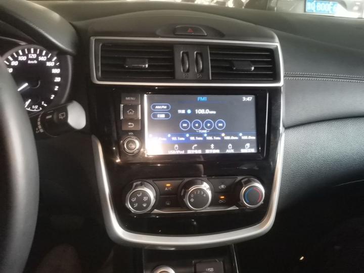 Tiida 2016 1.6L CVT photo 8