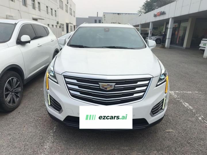 XT5 2018 28E AWD Leading photo 2