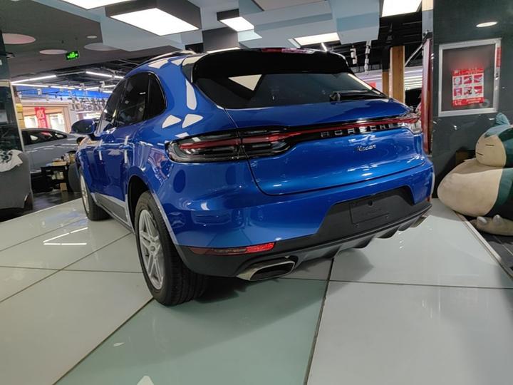 2018 Macan 2.0T photo 4