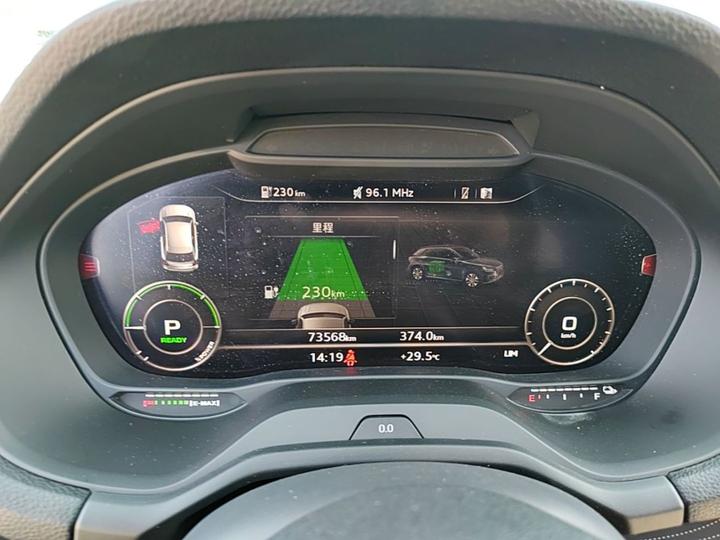 Q2L e-tron 2019 Q2L e-tron EV photo 7
