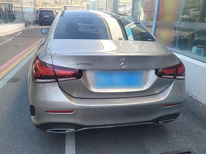 A-Class 2019 A 200 L Sport photo 5
